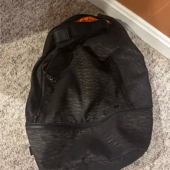 Lululemon City Adventure Backpack
Aqueous Ikat Jacquard Black Highlander - Picture 4 of 4